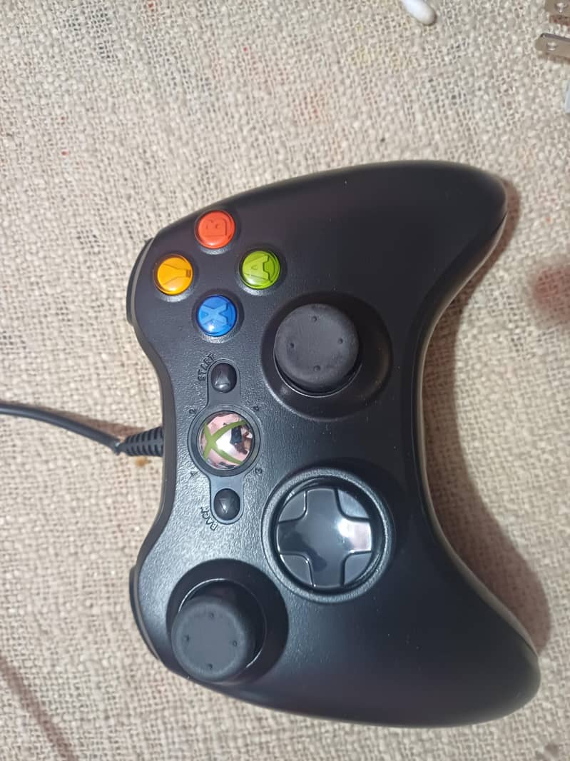 Xbox 360 / PC controller 1