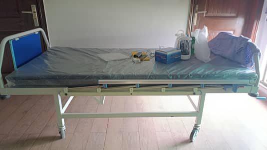 New patient manual bed for sale