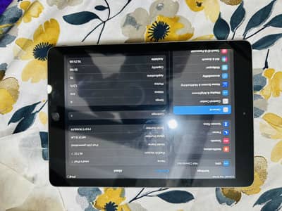 ipad 5th Generation  contact 03117057980