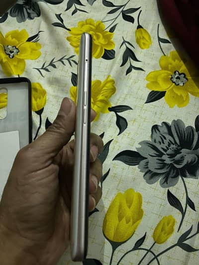 i am sale my oppo a5 2020 just new rapta 5 bajay k bad