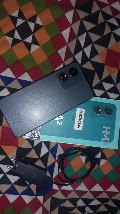 foll box 4 4gb 256 GB 10 math warranty available all ok