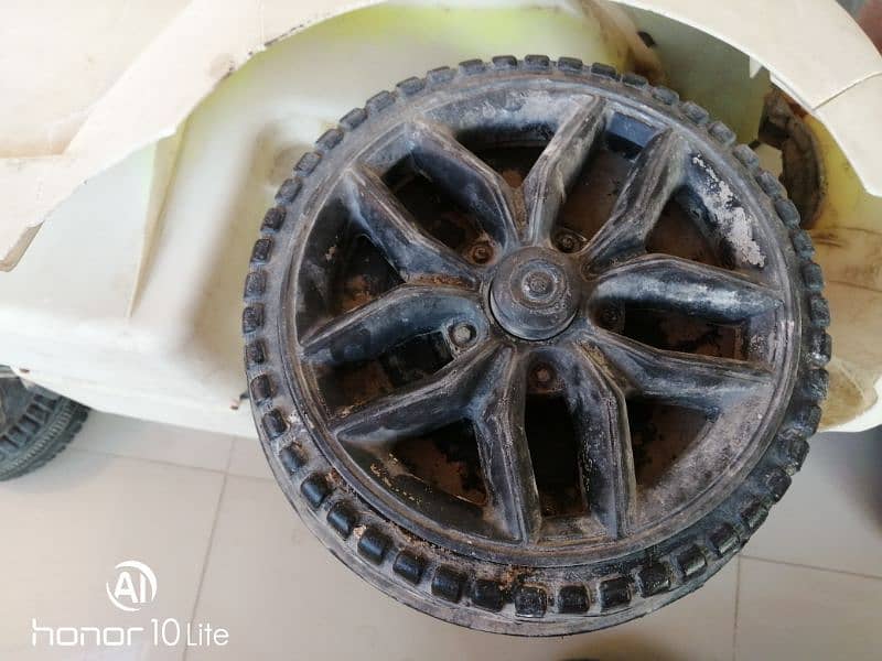 REMOTE CONTROL CAR 12