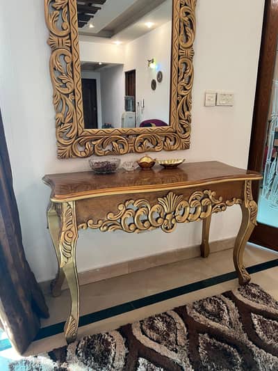 Beautiful golden Console And Mirror Set