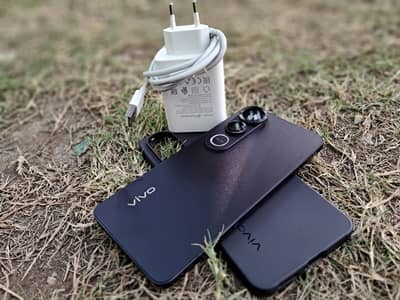 Vivo V50 Lite