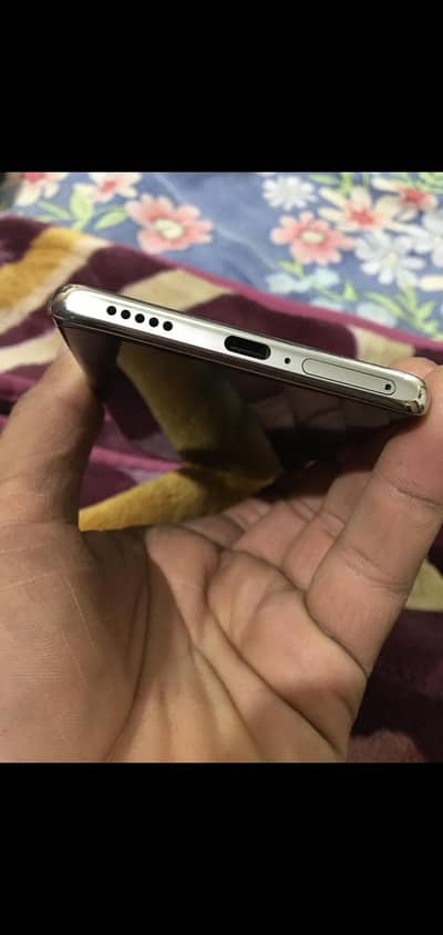 Vivo V30E (5G) 8/256 PTA approved Complete box chger