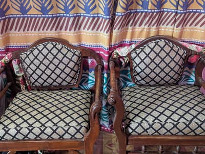 SOFA SETT WITH TABLE