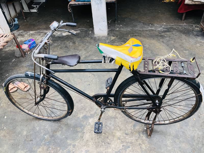 سہراب کی سائیکل بلکل ٹھیک ٹھاک حالت میں خریدیں اور چلائیں 11