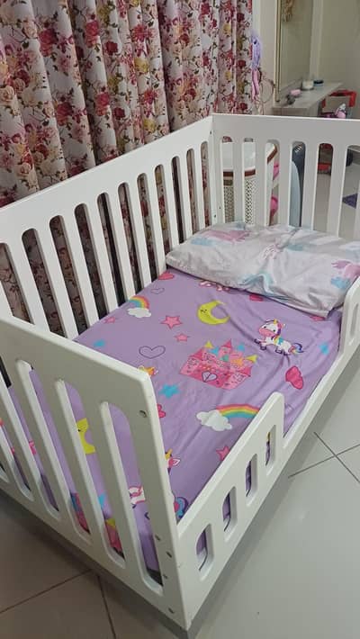 Babyshop Juniors Cot