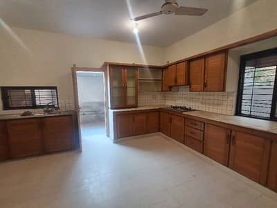 1 Kanal 100 ft Road Available For Rent For Silent Office In Johar Town G-3 Block