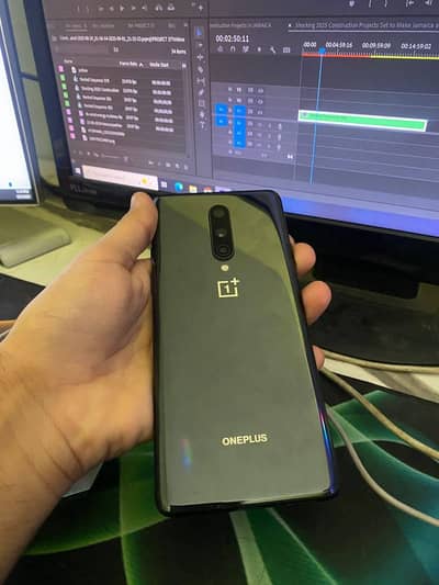 One plus 8 12/256 gb