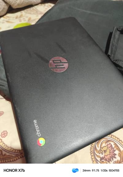 Chrome book laptop