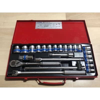 Buy the Best Quality 12 DR. Socket Set Chrome Vanadium 24PCS in Pakist