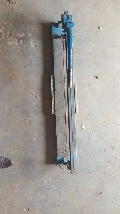 manual tile cutter condition 10 by 10