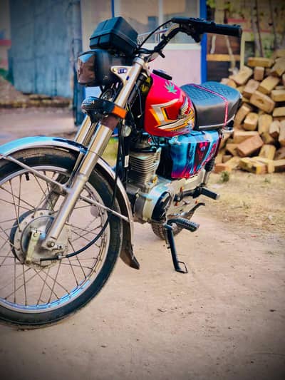 just need a new bike just bay to ride WhatsApp number *03425010893