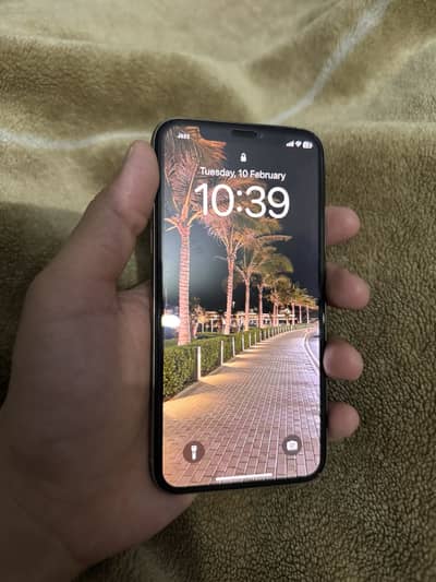 iPhone xs pta approved