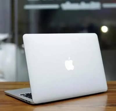 Apple MacBook Pro Retina Display IPS Screen (Ram 8GB + SSD 256GB)