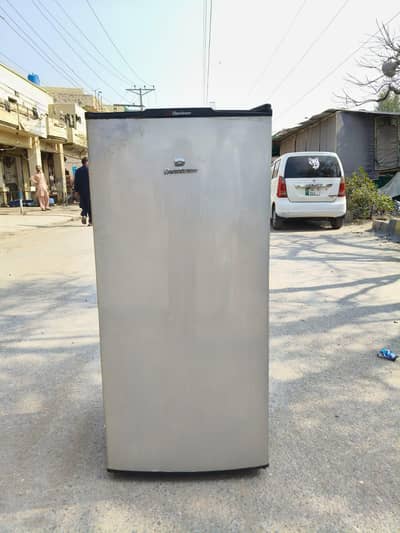 Dawlance energy saving room size fridge all oky/0321/080/77/77/