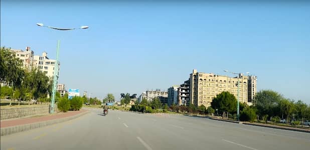 Affordable Residential Plot Available For sale In Bahria Town Phase 8 - Block I