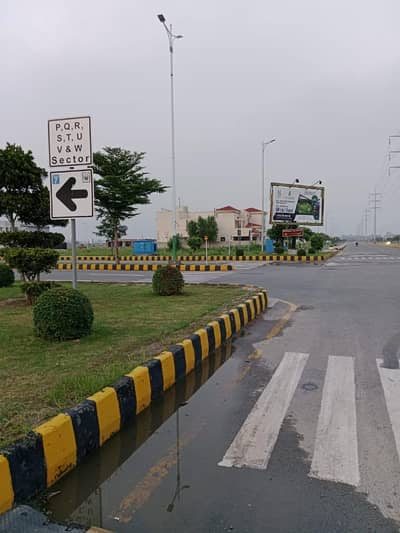 A Well Designed Residential Plot Is Up For sale In An Ideal Location In Lahore