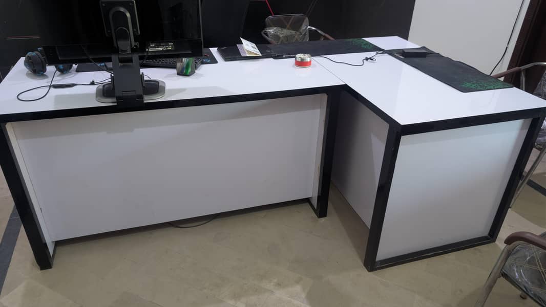 2 Office Table Available Computer table 4