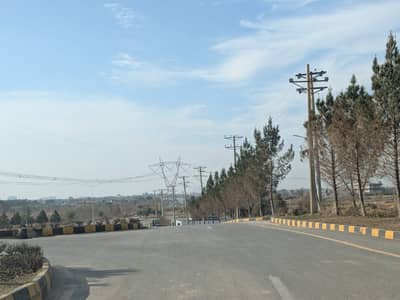 5 Marla Plot For Sale In Up Country Enclosures Near To Main Bollywood