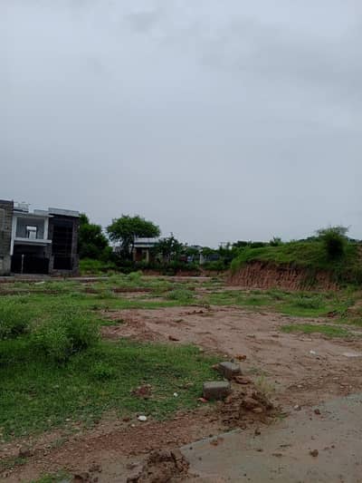 5 Marla Plot Available For Sale