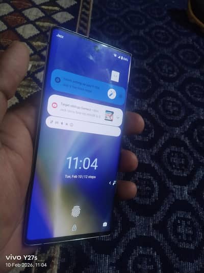 Docomo F52A 5G  Edg Screen