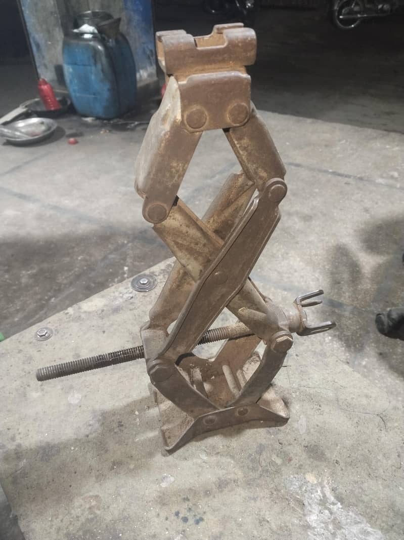 Double scissors Jack 5