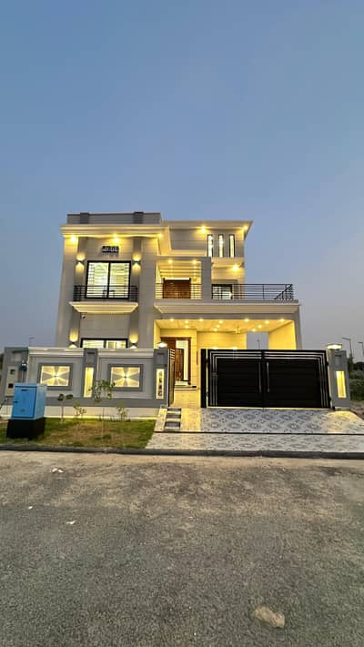 10 Marla Super Luxury House For Sale