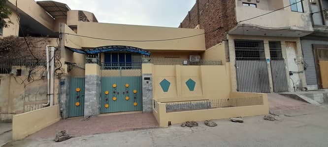 Beautiful Ready to shift home for urgent sale