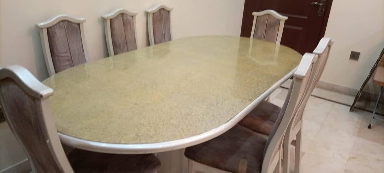 Dining Table with 6 Chairs – Solid & Well Maintained 3