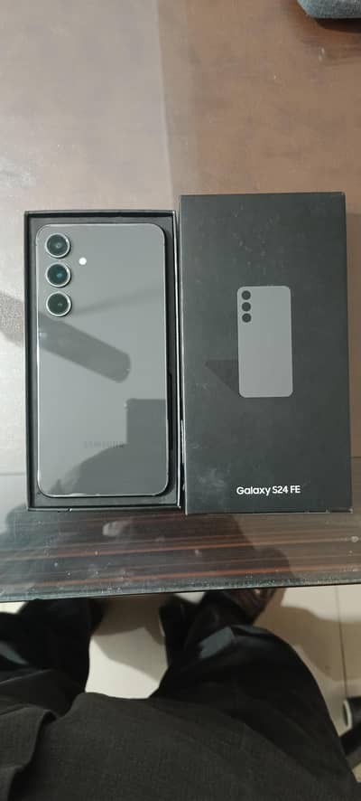 Samsung S24 fe 8/256