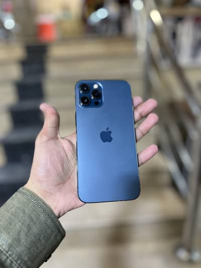 iphone 12 pro max. waterpack. sasta