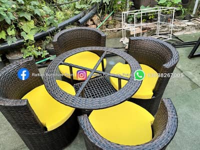 Outdoor Chairs for Lawn, Garden & Balcony