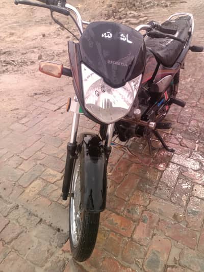 Honda CG DREAM 125 VIP condition 10by10 koi kam ni krwana bs leni ha