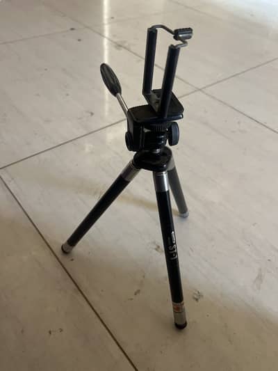 ST-1 model mini tripod