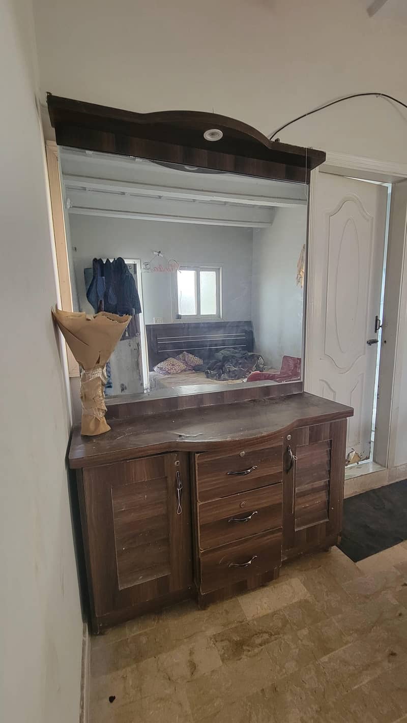 Dressing Table 1