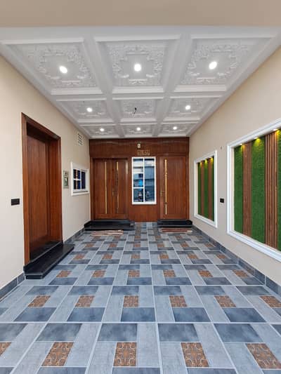 5 Marla House For sale In Beautiful Fatima Avenue