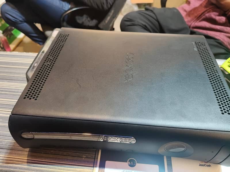 XBox   360/100%   working/with controller 0