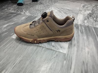 Hiking Shoes size 9-10