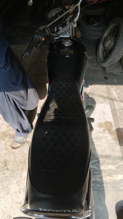 Honda CD 70 2023 – Excellent Condition – Genuine Bike for Sale