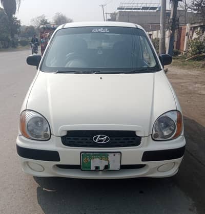 Hyundai Santro in Lush Condition