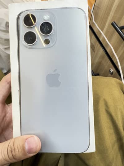 iPhone 15 pro max non pta duwal sim CHA model 88 helth with box