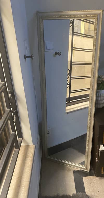 Full-Length Wall Mirror – Elegant Gold Border