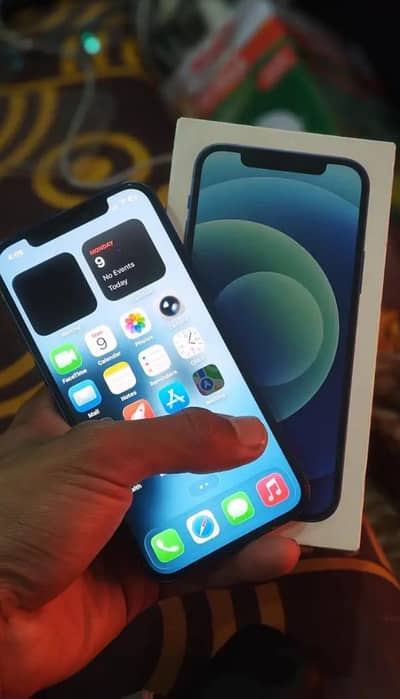 iPhone 12 64 gb with box