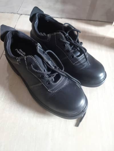 SAFETY SHOES