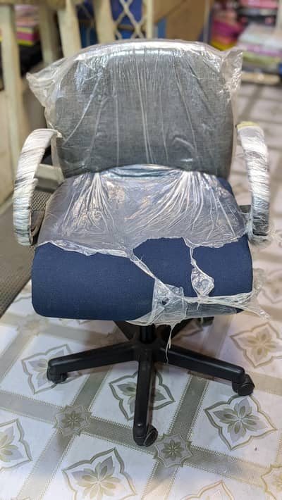 Revolving Chair 10 by 10 condition