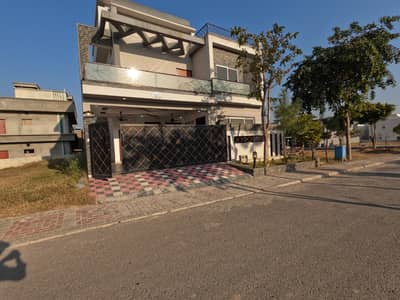 10 Marla House For Sale In Topcity-1 Islamabad in Very Reasonable Price.