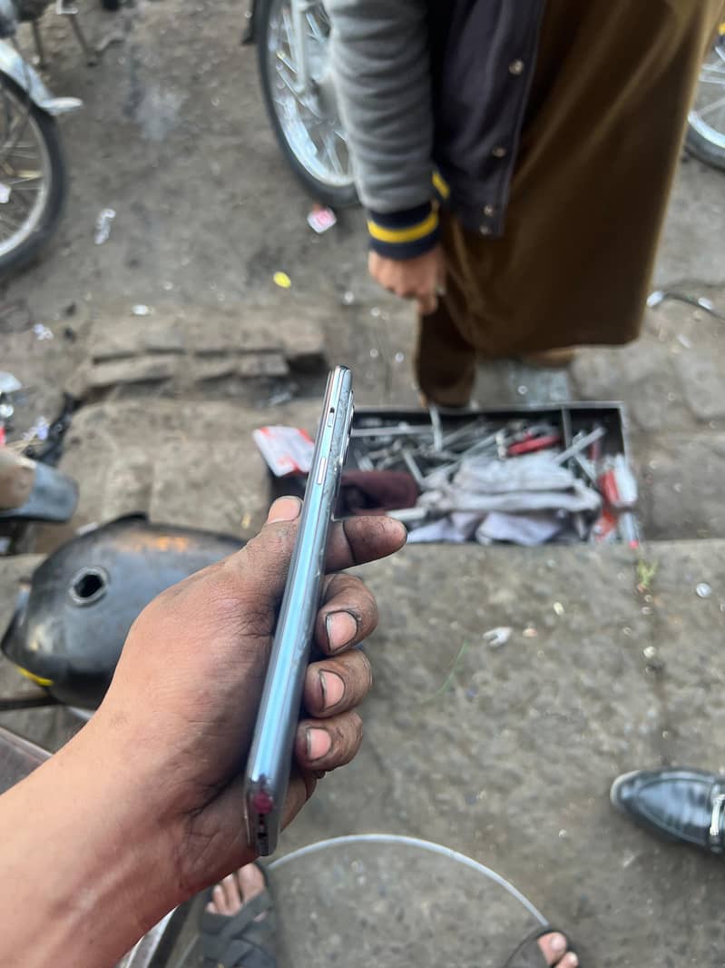 One plus Node 2 5g . . 8/128 5