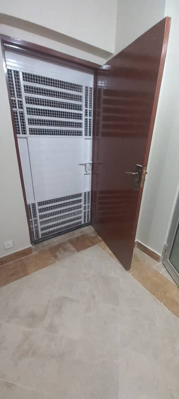 Spacious 3 Bed DD Apartment for Sale Prime Location in Scheme-33 Gulzar-e-Hijri